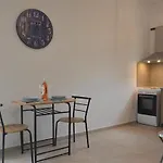 Agatha's Bright Modern Luxury Apartment-2 *