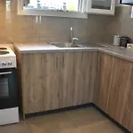 Agatha's Bright Modern Luxury Apartment-2 * Peritheia