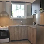 Agatha's Bright Modern Luxury Apartment-2 Peritheia