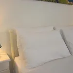 Agatha's Bright Modern Luxury Apartment-2