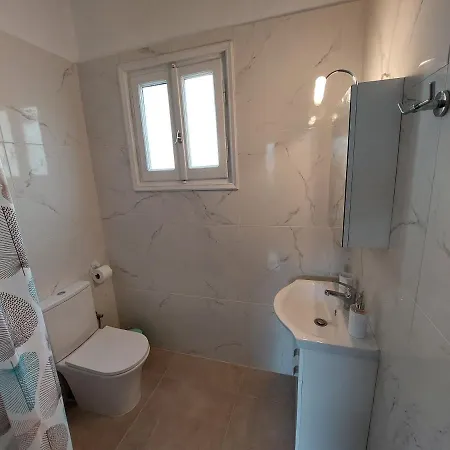 דירה Agatha's Bright Modern Luxury Apartment-2 Peritheia