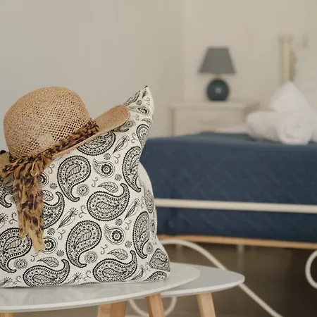 アパート Agatha's Bright Modern Luxury Apartment-2 Perítheia