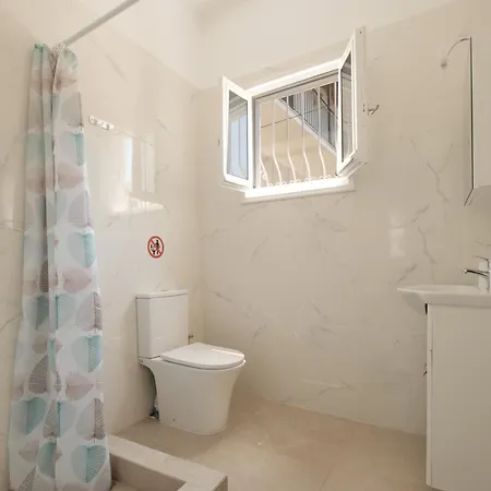 Διαμέρισμα Agatha's Bright Modern Luxury Apartment-2 Περίθεια