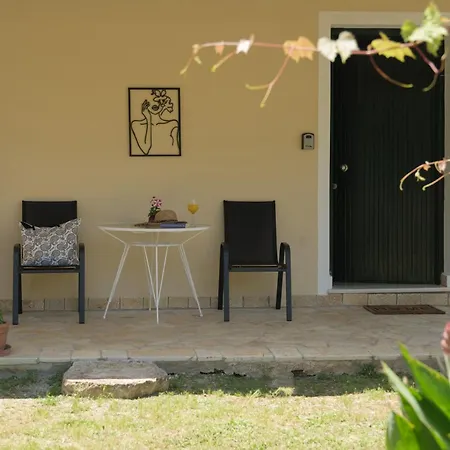 Agatha's Bright Modern Luxury Apartment-2 アパート *