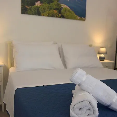 Apartament Agatha's Bright Modern Luxury Apartment-2 Peritheia